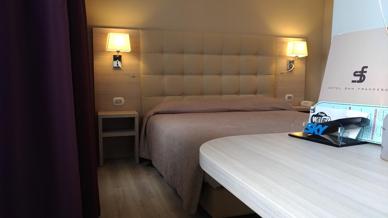 Hotel San Francesco Боргоманеро Экстерьер фото